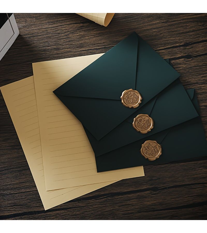 مجموعة القرطاسية ذات الطراز الرجعي تحتوي على 8 أوراق و3 ملصقات ختم و3 مغلفات من ورق الكرافت الأخضر الداكن مع خطوط أفقية وملمس سميك متصقّد لمجموعة كتابة الاعترافات - Image 1