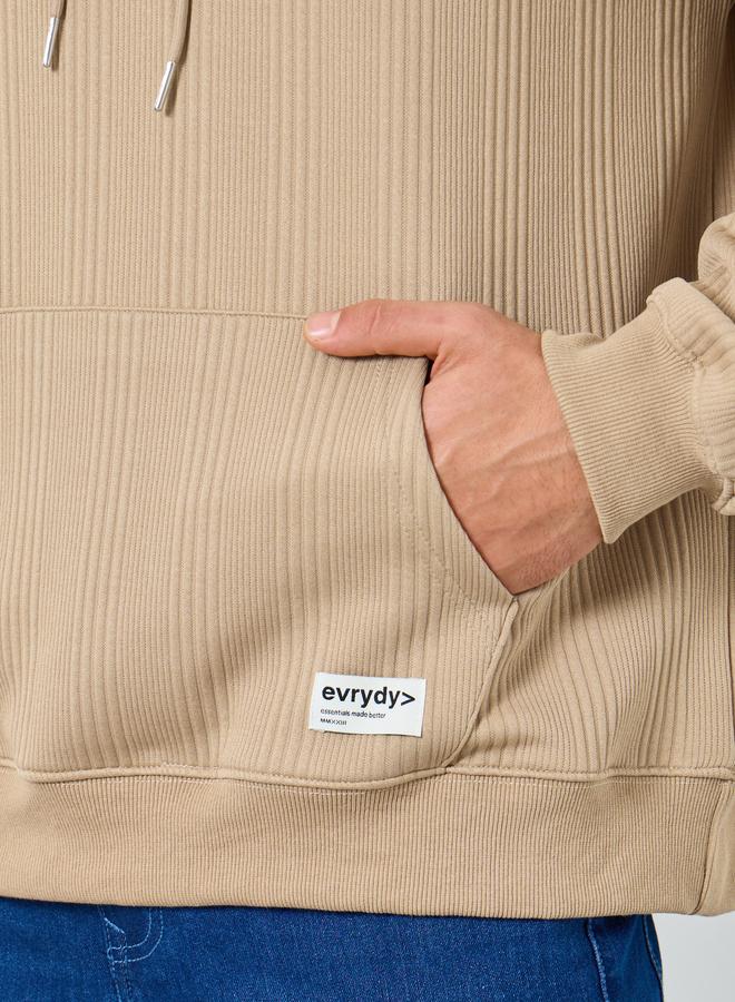 ستايلي هودي واسع مضلع - Image 3