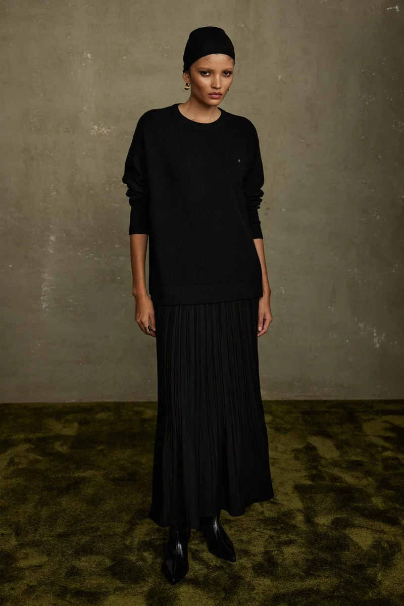 Suud Collection Black Island Pleated Skirt
