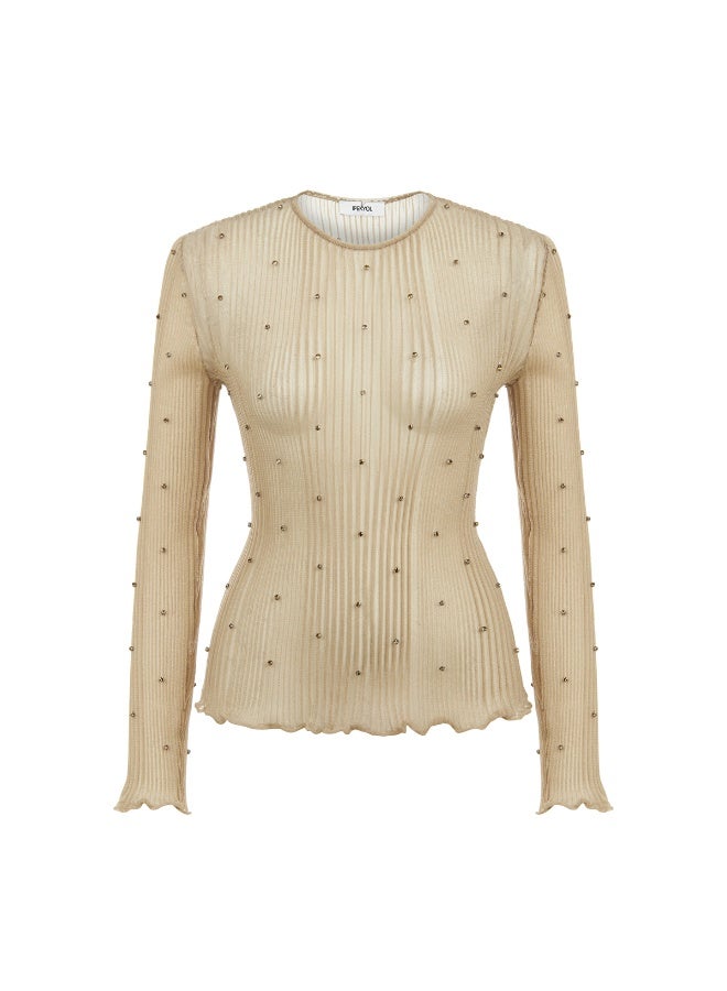 كنزة محبوكة مطرزة