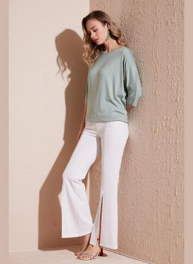 ليلا بلوزة نسائية ليلا بأكمام ترافكار وياقة دائرية