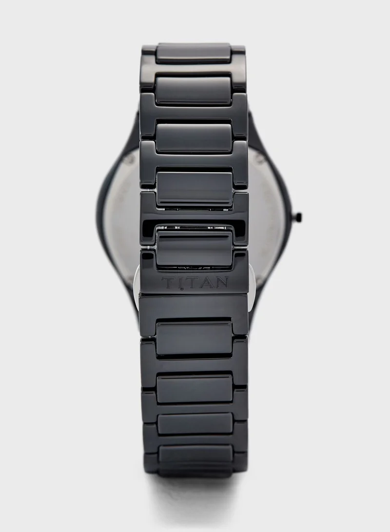 TITAN Edge Analog Watch