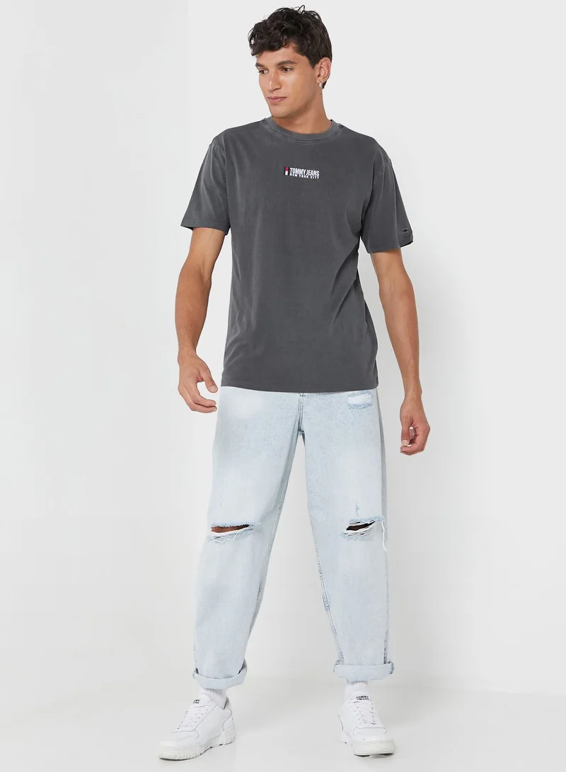 TOMMY JEANS Logo Crew Neck T-Shirt