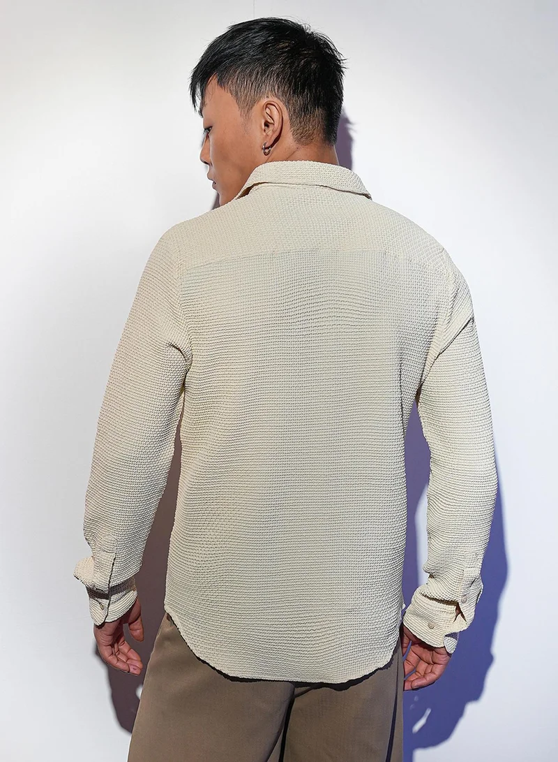 Campus Sutra Campus Sutra Men's Ivory White Weave-Textured Shirt For Casual Wear | Spread Collar | Long Sleeve | Button Closure | Shirt Crafted With Comfort Fit For Everyday Wear