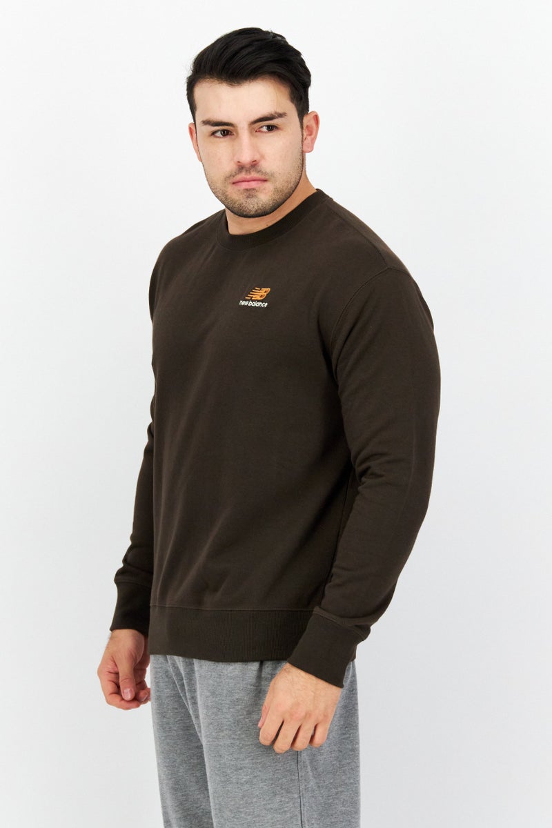New Balance Men Sportswear Fit  Brand Logo Training Sweatshirts, Brown - Image 2