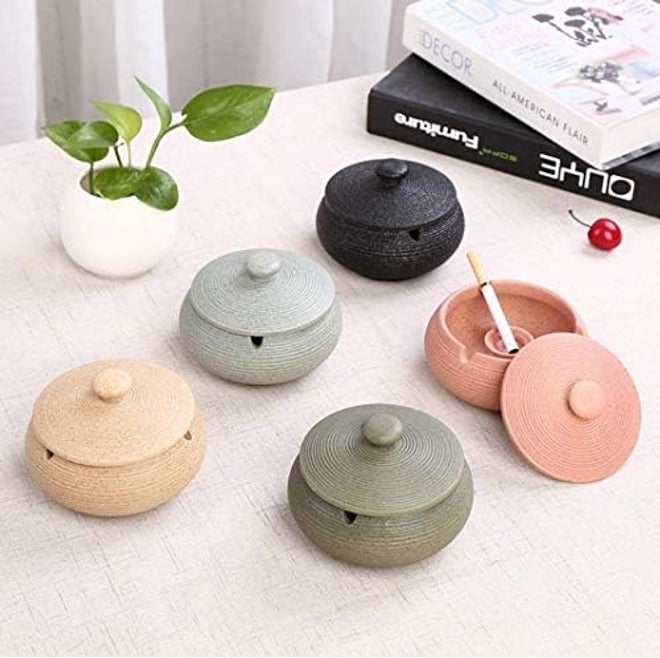 Lependor Ceramic Ashtray with Lids, Windproof, Cigarette Ashtray for Indoor or Outdoor Use - Image 4