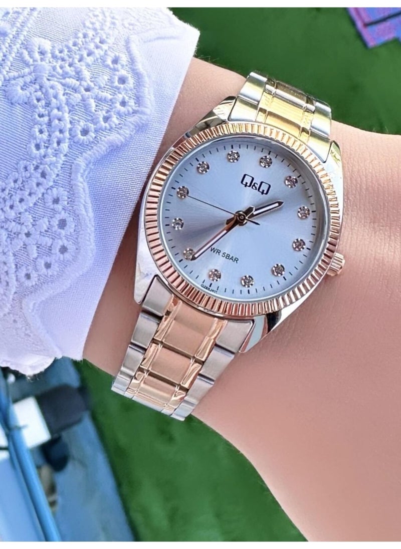 Q&Q Women's Metal Band Wristwatch  - Image 1