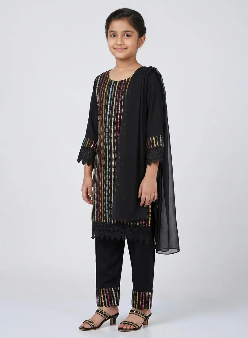 بيبي كلو Girls Black Kurta Pant Set With Dupatta