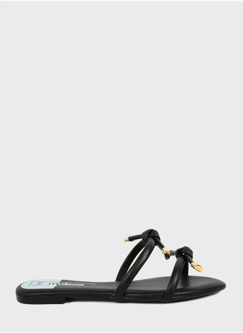 موليكا Knot Strap Flat Sandals