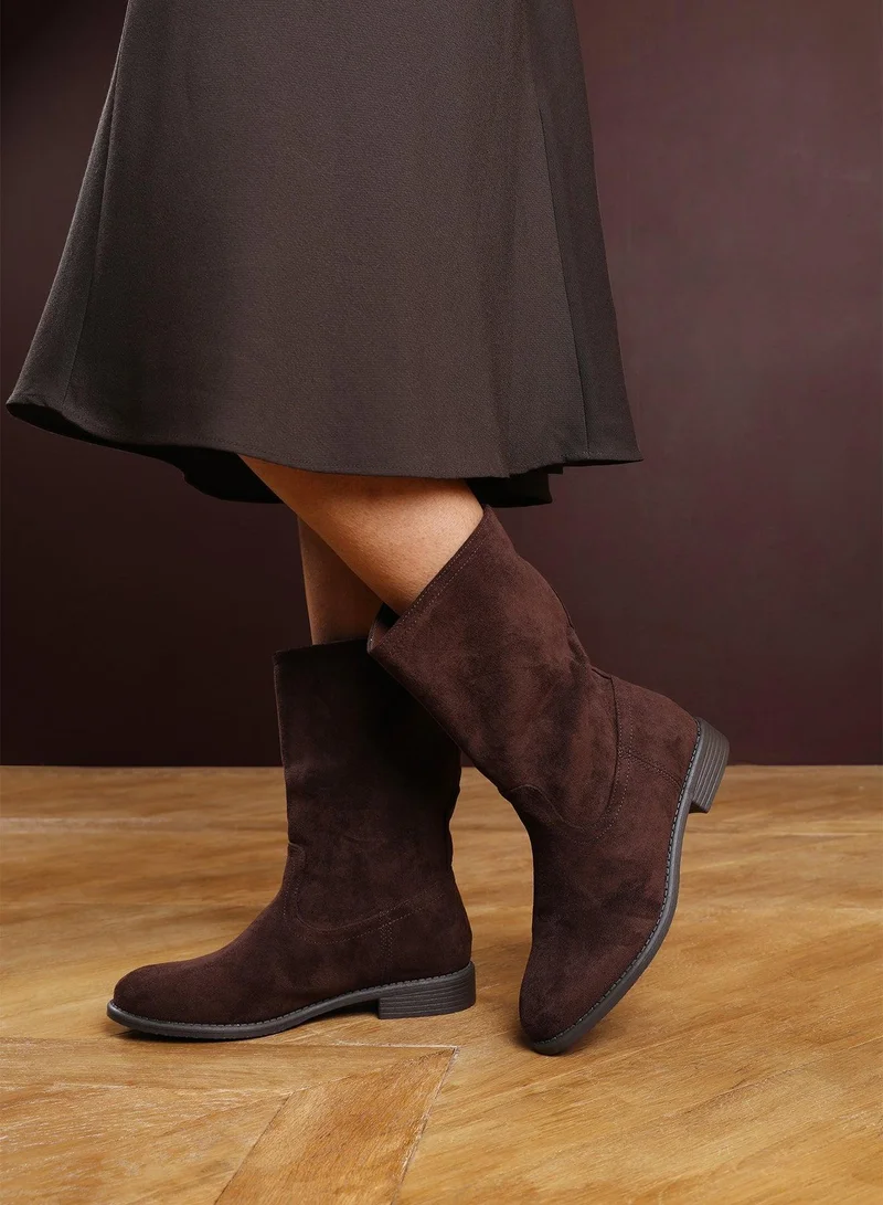 ويرز ذات فروم 'Monroe' Mid Calf Boots with Flat Sole