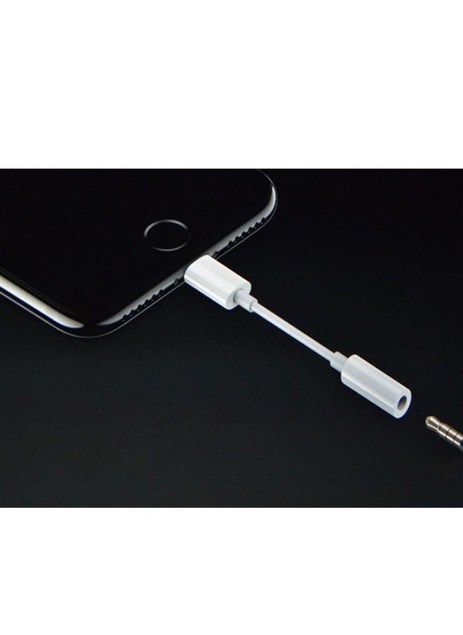 Generic - Headphone Adapter For Apple iPhone 7 - Image 1