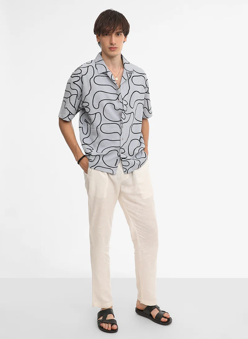 كامبوس سوترا Men's Cloud Grey Abstract-Lined Oversized Shirt