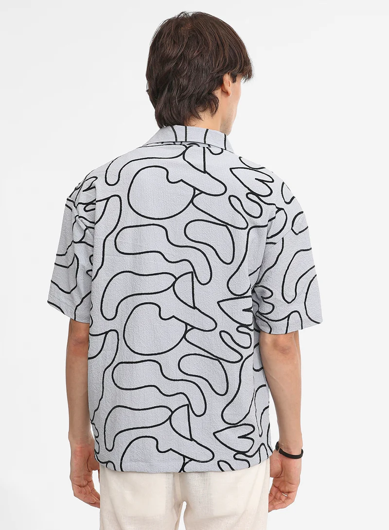 كامبوس سوترا Men's Cloud Grey Abstract-Lined Oversized Shirt