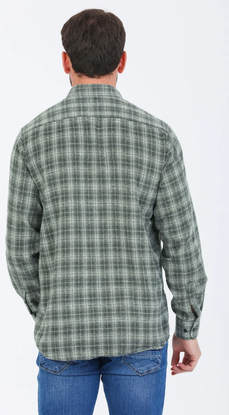 Varetta Men's Green Long Sleeve Checked Pocket Collar Buttoned Winter Shirt