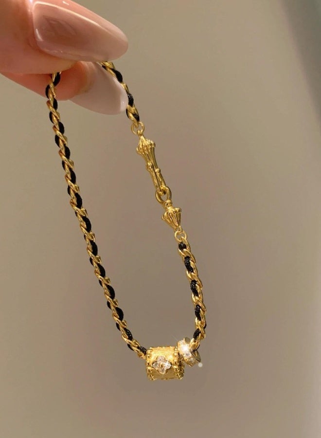 اسوارة نسائية مطلية بذهب 18 قيراط مع زركونيا مضيئة - هيبوالرجينيك - هدية مع صندوق أنيق - للارتداء اليومي - Image 3