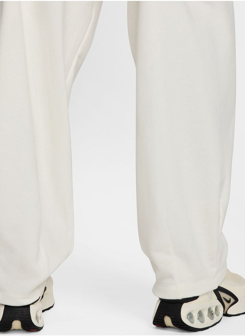 Nike - Club Fitted Oversized Sweatpants - Image 1