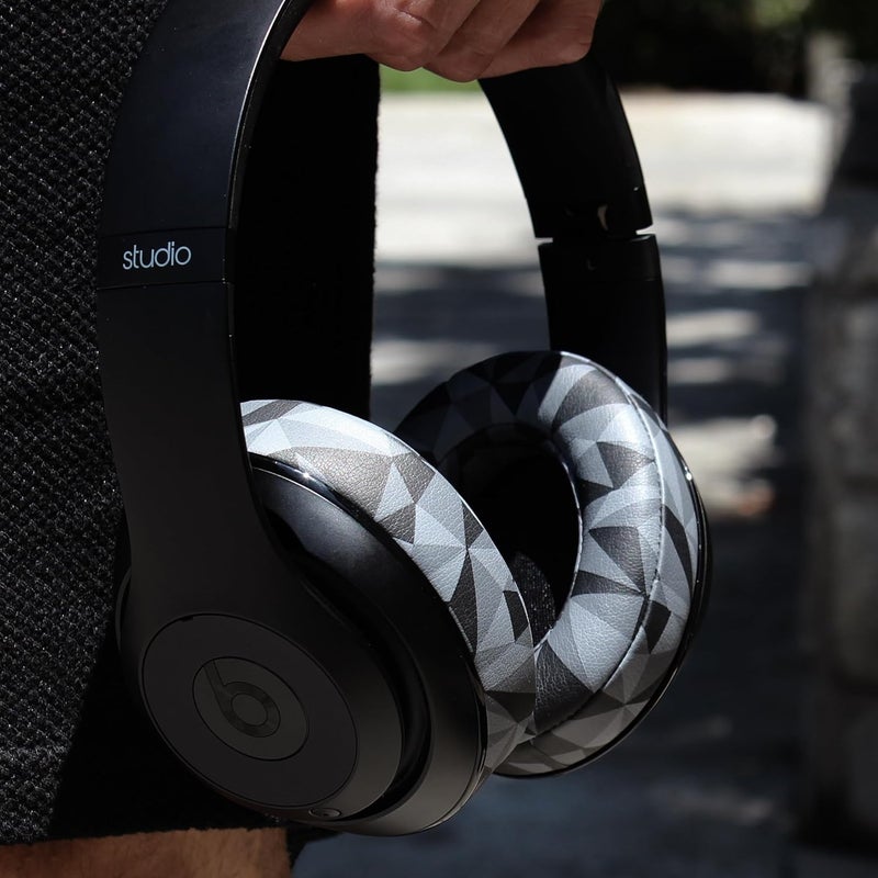 WC وسائد Wicked Cushions البديلة لسماعات Beats Studio 2 و 3 (B0501، B0500) سلكية ولاسلكية | لا تناسب Beats Solo | جلد PU أنعم، رغوة معززة وغراء أقوى | رمادي جغرافي - Image 3