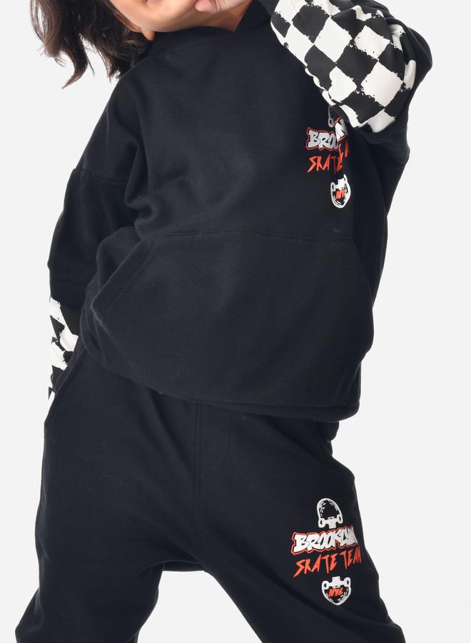 victor and jane Graphic Print Regular Fit Hoodie & Joggers Set by Styli  - Image 5