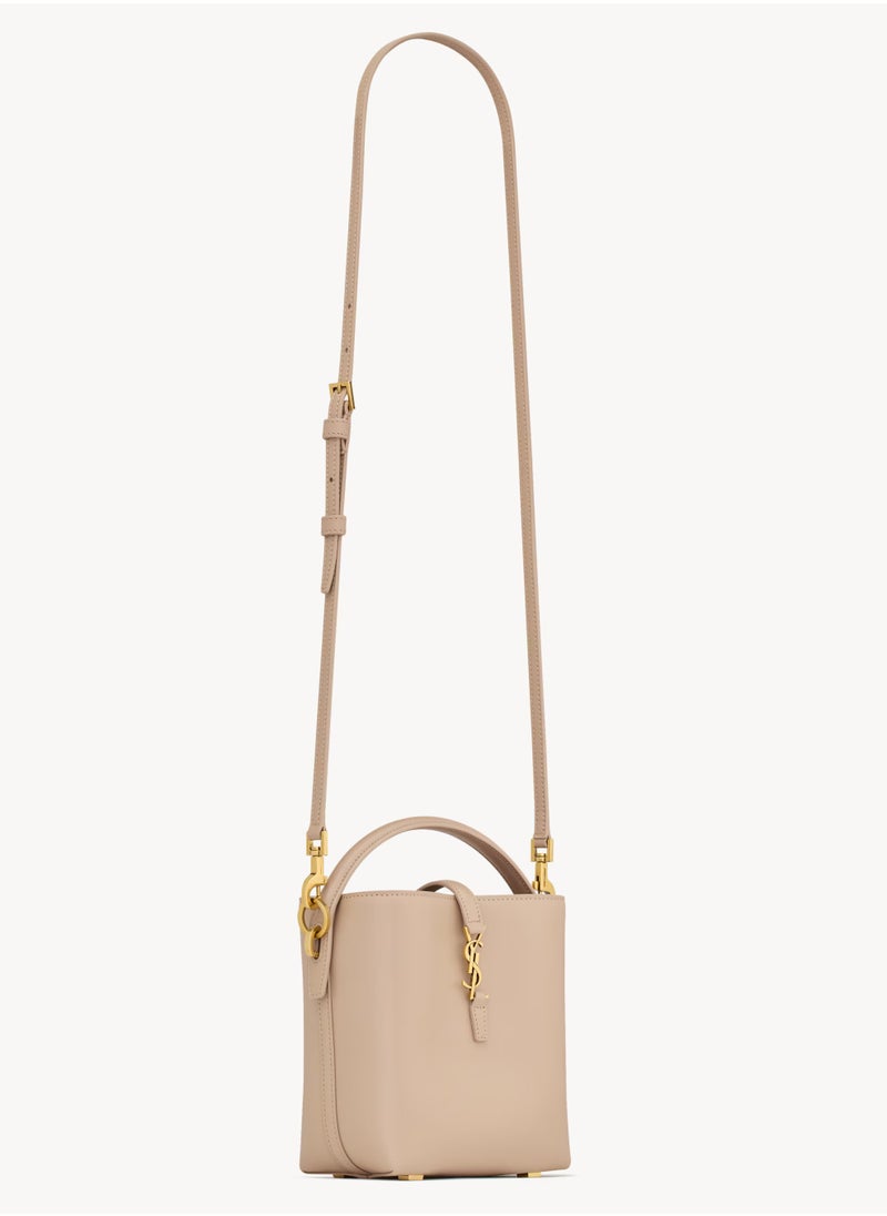 Le 37 YSL Bucket Bag in Smooth Leather