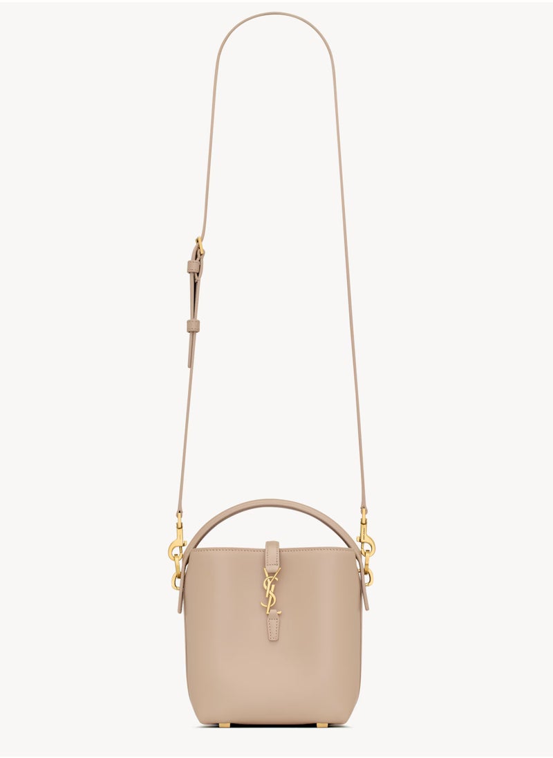 Le 37 YSL Bucket Bag in Smooth Leather