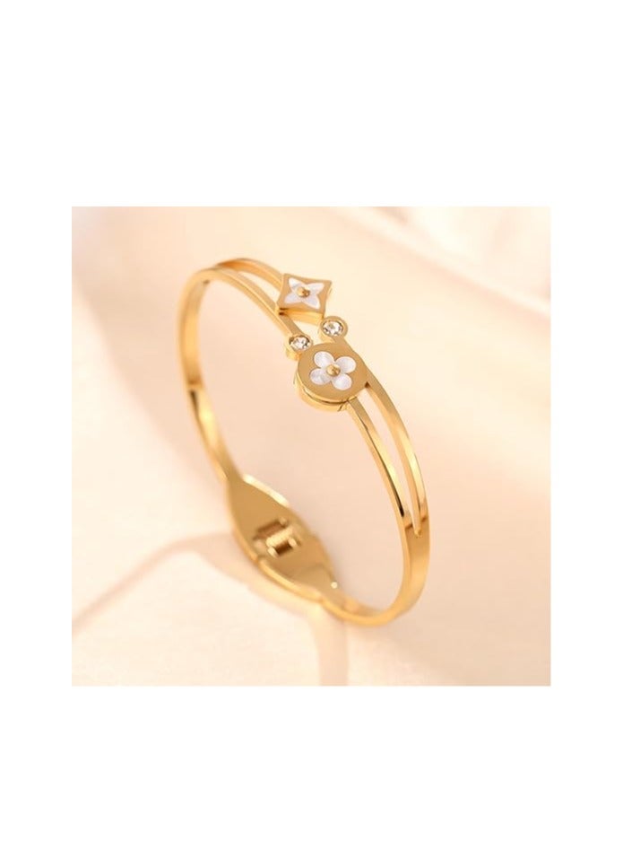 قام سوار كريستالي من الذهب عيار 18 قيراطًا - Image 3