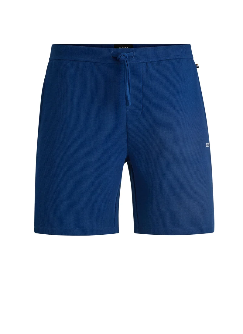 بوس Waffle-structured pyjama shorts with embroidered logo