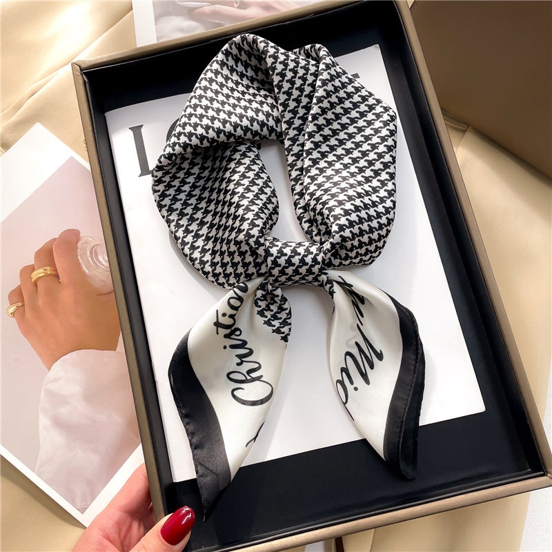 Factory wholesale scarves ladies scarf shawls 70cm Korean small square silk satin printed spring and summer sunscreen scarf - Image 2
