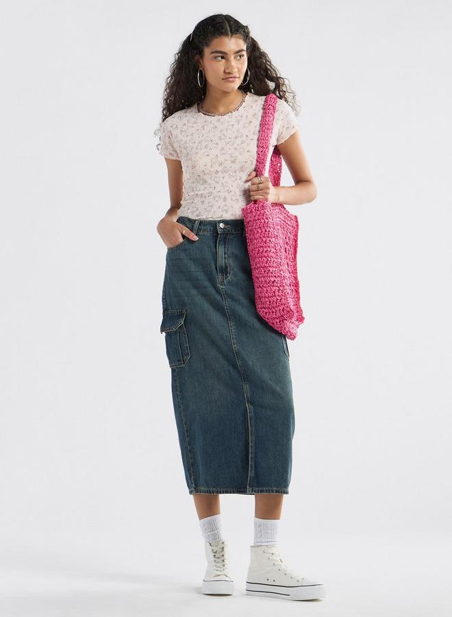 سبلاش فيڤ تيشيرت بياقة ضيّقة وأكمام قصيرة وتفاصيل زهرية - Image 2