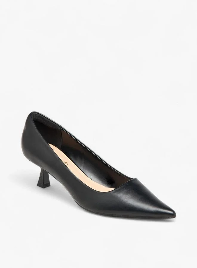 Paprika Solid Pointed Toe Shoes With Kitten Heels