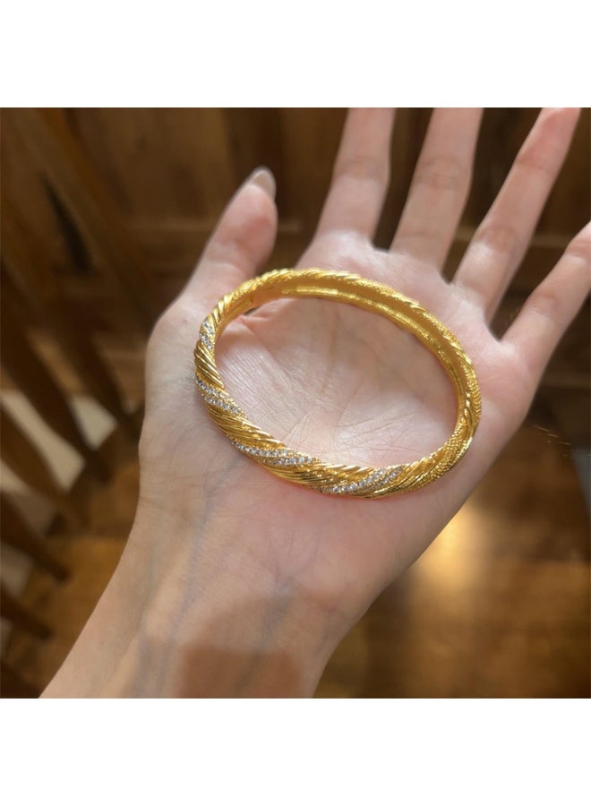 Mark Fairwhale Temperament Fashionable Luxury High-end Bracelet  - Image 3