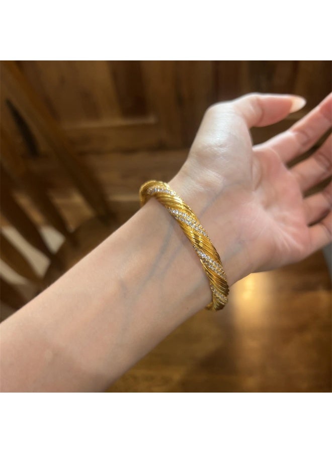 Mark Fairwhale Temperament Fashionable Luxury High-end Bracelet  - Image 2