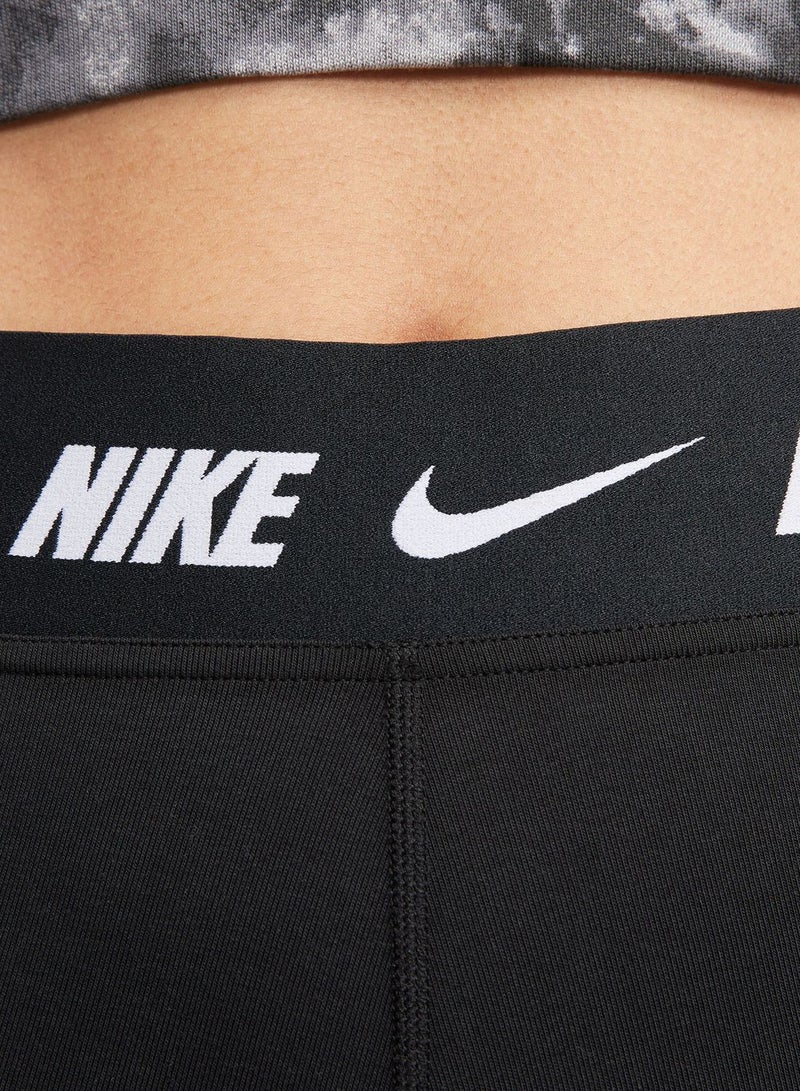 Nike Nsw Logo Shorts - Image 4