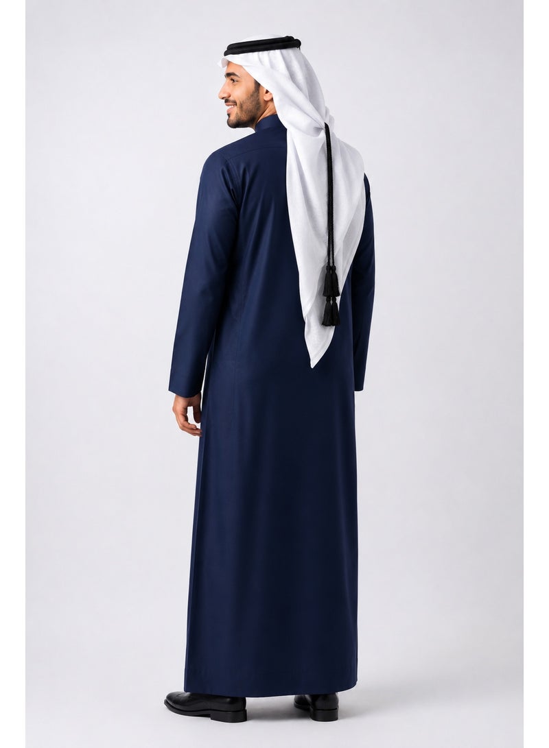 راحمة كوليكشنز طقم غطاء رأس رجالي عربي أصيل من رحمة - ثوب على الطراز الإماراتي/السعودية، وكندورة كلاسيكية، وشماغ/ غترة 138×138 سم، وعقال/ حلقة سوداء، وقلنسوة، طقم تقليدي من 3 قطع - Image 3