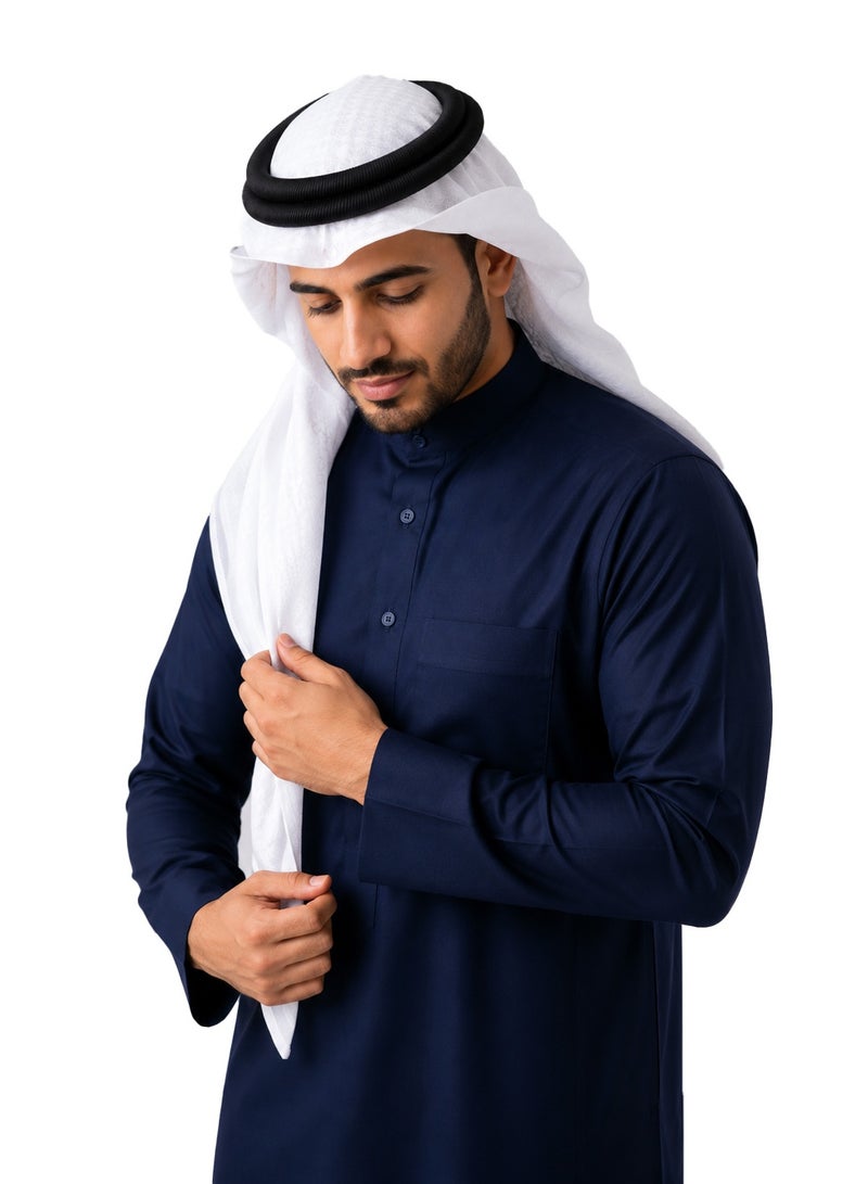 راحمة كوليكشنز طقم غطاء رأس رجالي عربي أصيل من رحمة - ثوب على الطراز الإماراتي/السعودية، وكندورة كلاسيكية، وشماغ/ غترة 138×138 سم، وعقال/ حلقة سوداء، وقلنسوة، طقم تقليدي من 3 قطع - Image 1