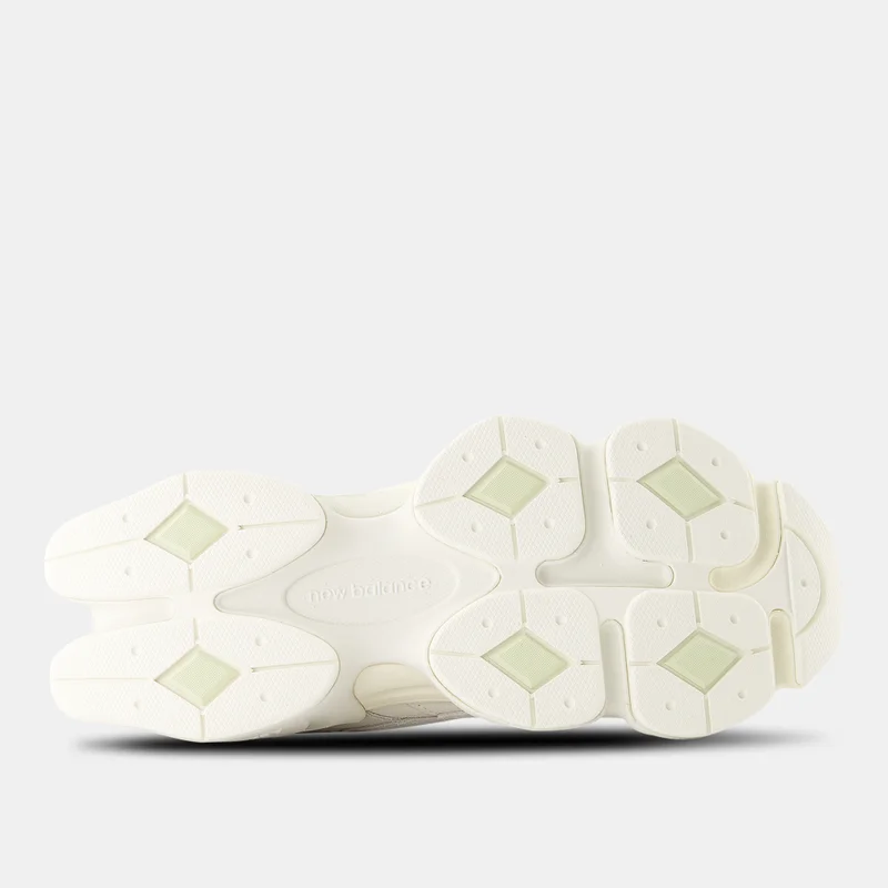 New Balance Women's 9060 Shoes