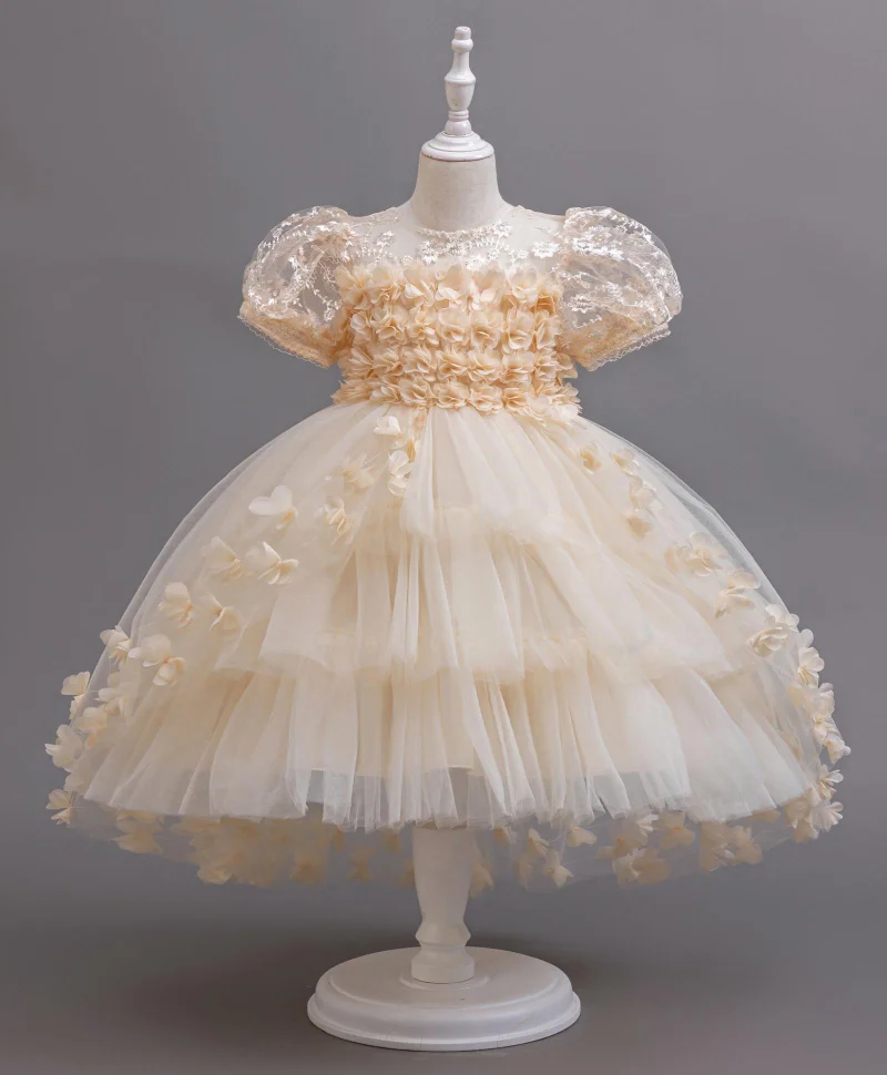 مارك وميا فستان حفلات مطرز من مارك وميا - شامبانيا