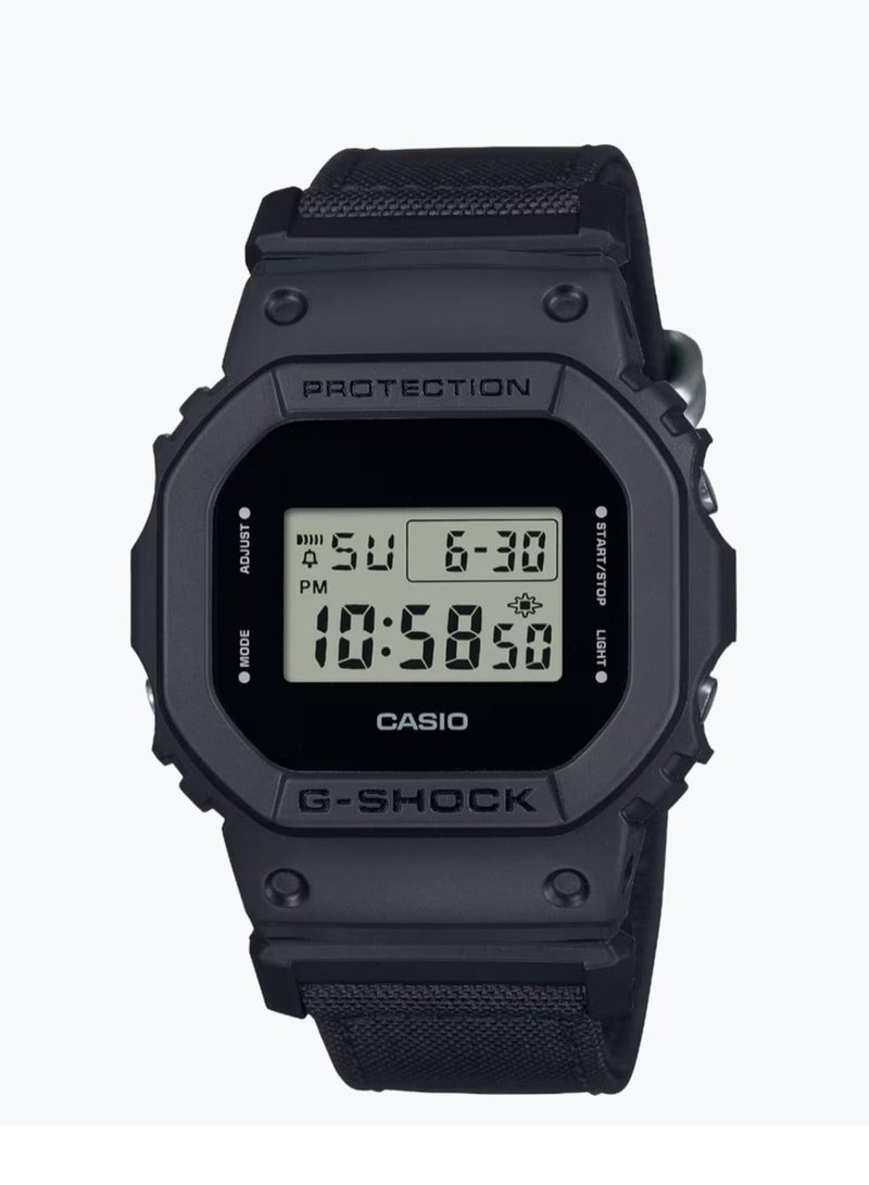 كاسيو ساعة كاسيو جي شوك الرقمية بمينا اسود للرجال DW-5600BCE-1DR - Image 1