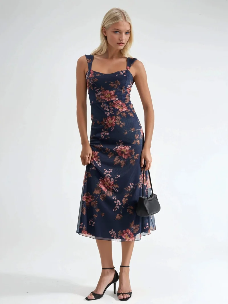 هيكاب Floral Maxi Dress with Heart Collar