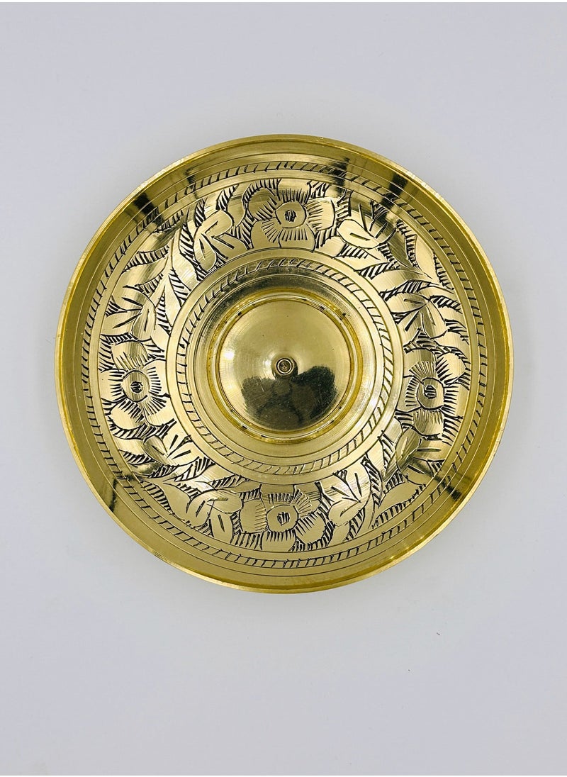 Swadesh Souq أناقة عتيقة: طقم فنجان وصحن نحاسي (مجموعة من 2).  - Image 4