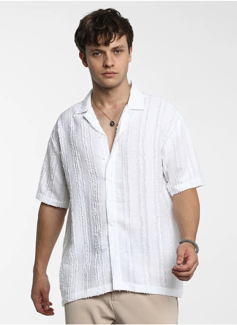 كامبوس سوترا Men's Chalk White Unhemmed Striped Oversized Shirt