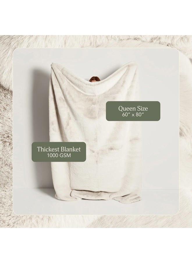 UnHide Marshmallow - Faux Fur Blanket - Heavy Weight, Extra Soft Blanket - Made from Recycled Materials - Machine Washable - Medium (60" x 80") - Snow White - Image 2