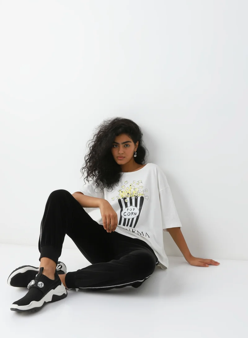 Sei Tu Women's Cotton Loose-fit t-shirt with a popcorn print White