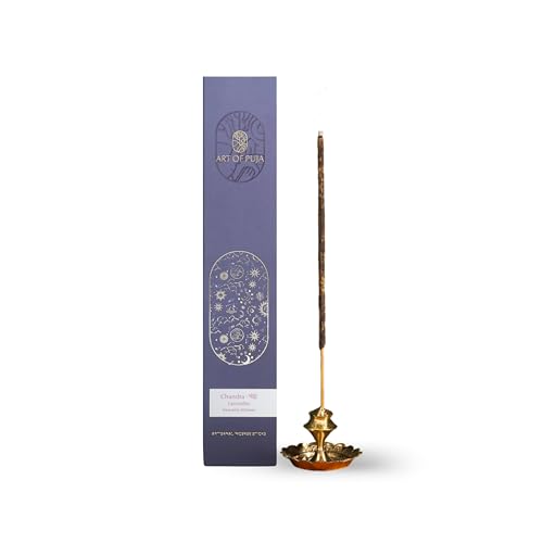 ART OF PUJA فن البوجا بخور اللافندر الحرفي – 30 عود عطر | 1 ساعة وقت احتراق، 2+ ساعة احتفاظ بالعطر | رائحة اللافندر الزهرية الهادئة، دخان منخفض | حامل عود عطر مجاني | أعواد البخور للمنزل - Image 1