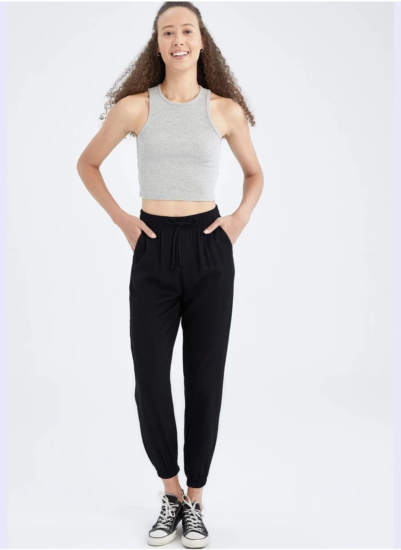 ديفاكتو Standard Fit Ruched Joggers