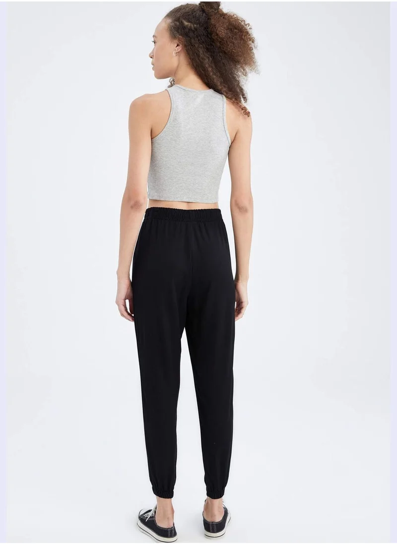 ديفاكتو Standard Fit Ruched Joggers
