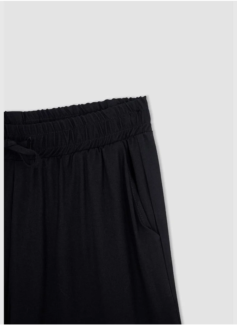 ديفاكتو Standard Fit Ruched Joggers