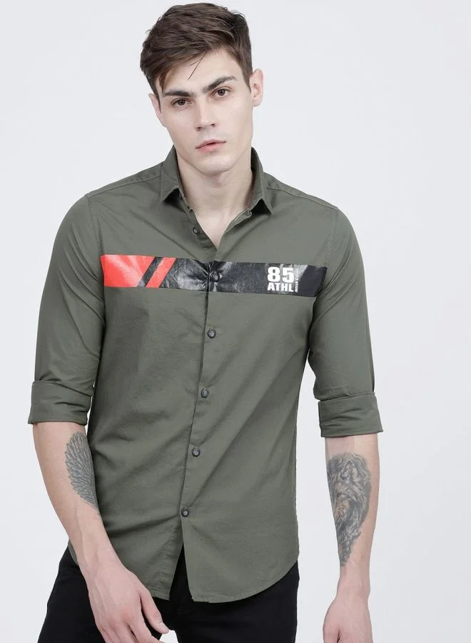 The Indian Garage Co Men Slim Fit Placement Print Full Sleeves Cutaway Collar Casual Shirt