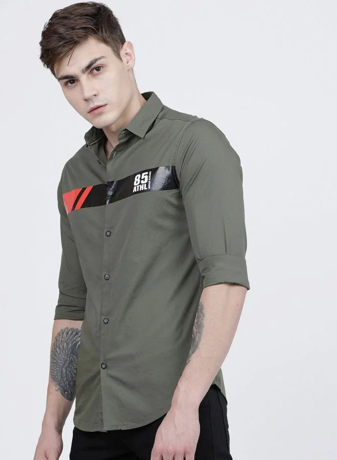 The Indian Garage Co Men Slim Fit Placement Print Full Sleeves Cutaway Collar Casual Shirt