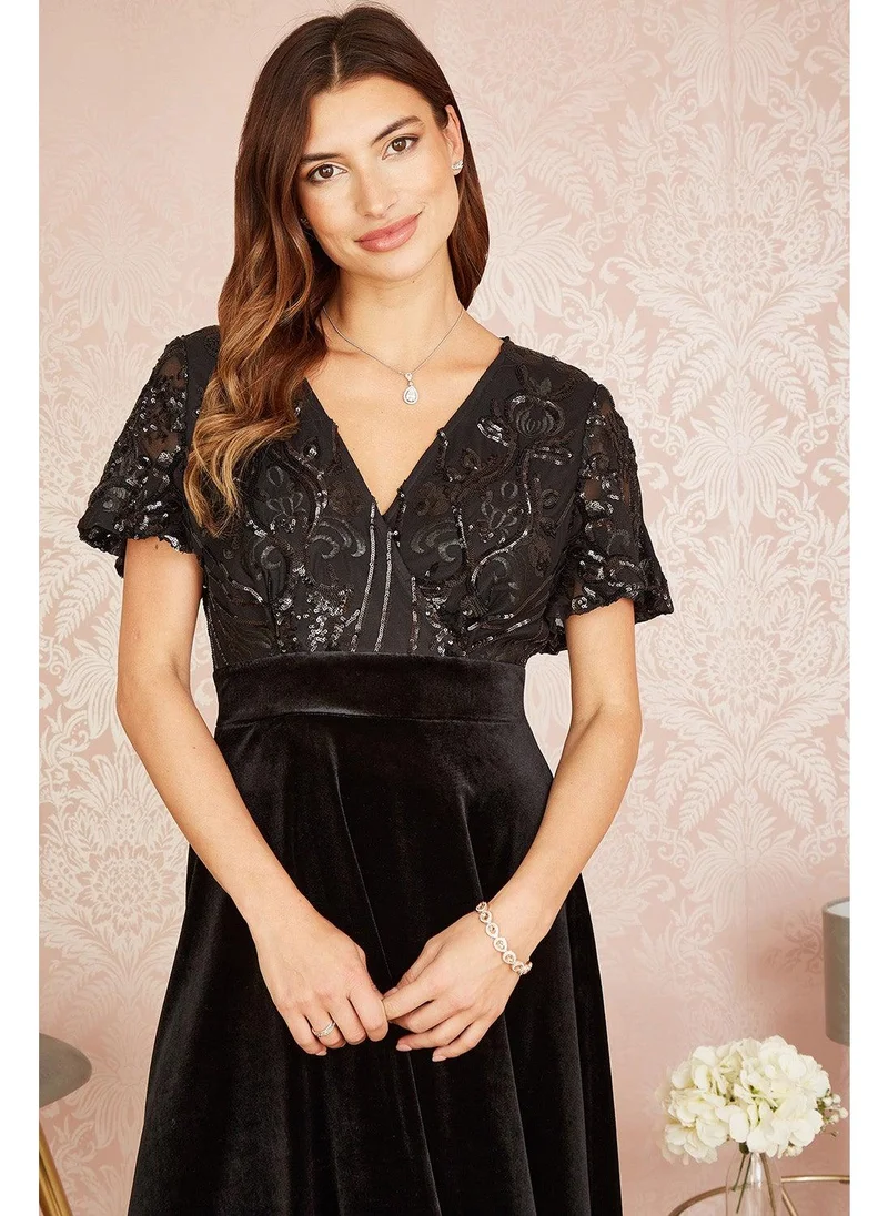 يامي Embellished Velvet Wrap Skater Midi Dress