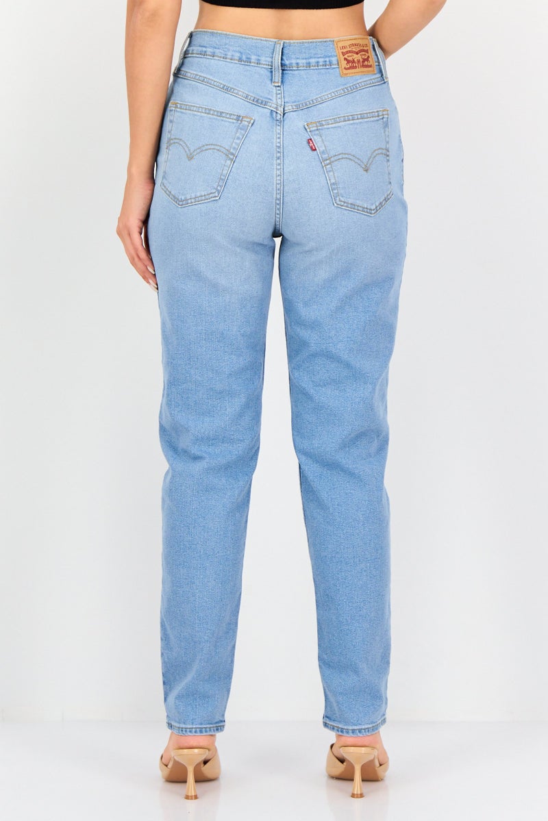 Levi's جينز نسائي مريح قابل للتمدد، أزرق فاتح - Image 4